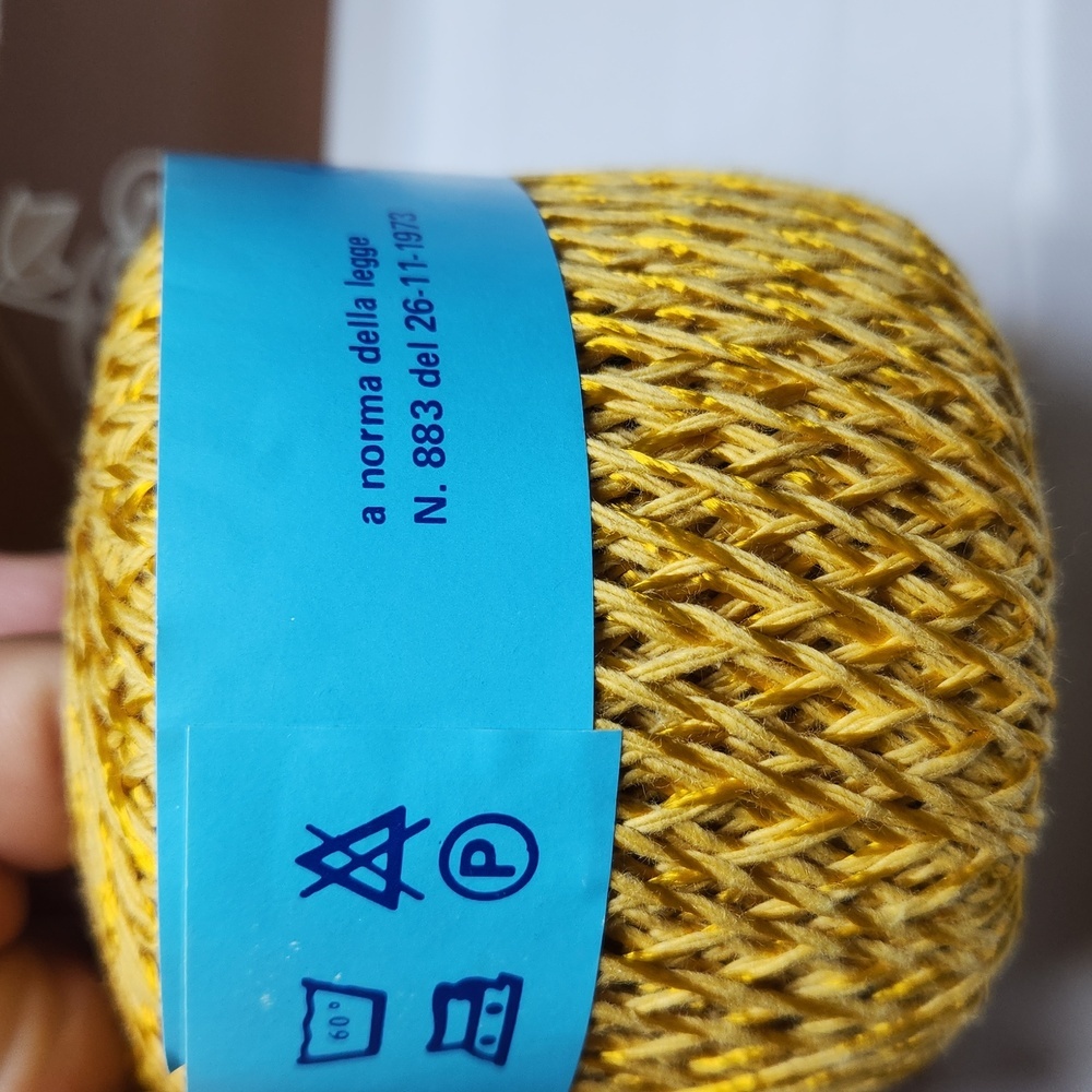 Brasil Gold / Yellow Yarn - Picture 6 of 7